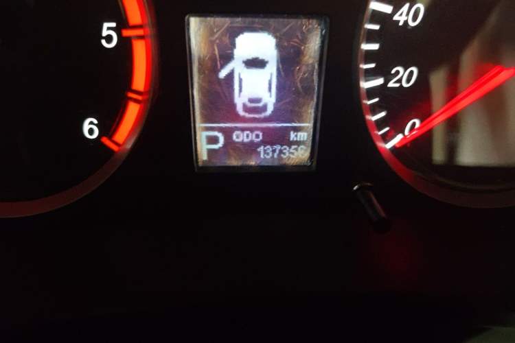 Used Haval H5 Classic 2012 European-style Version Green Silence 2.0T Automatic 2WD Comfort Model Odometer Close Up