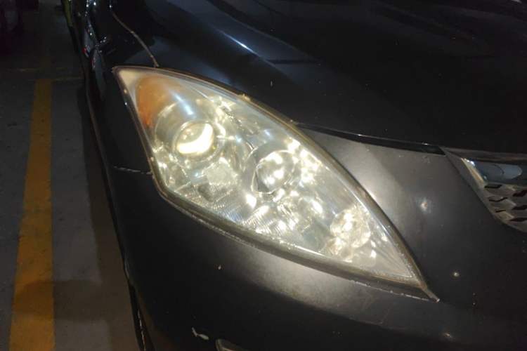 Used Haval H5 Classic 2012 European-style Model Green & Quiet 2.0T Manual 4x4 Comfort Version Right Front Headlight