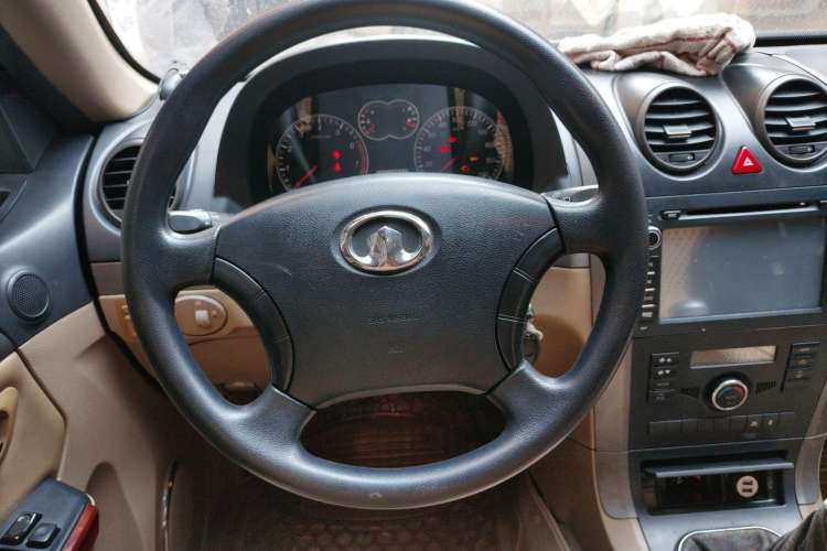 Used Haval H5 Classic 2012 European-style Edition 2.0L Two-Wheel Drive Luxury Model Steering Wheel