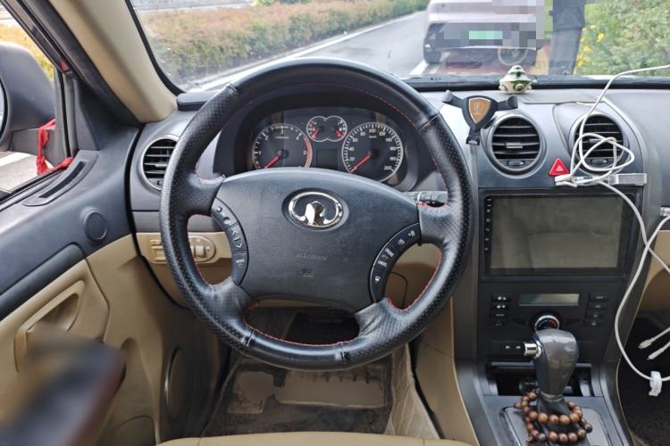 Used Haval H5 Classic 2012 European-style Edition Green Silence 2.0T Automatic All-Wheel Drive Ultra-Luxury Model Steering Wheel