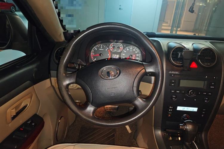 Used Haval H5 Classic 2012 European-style Version Green Silence 2.0T Automatic 2WD Comfort Model Steering Wheel