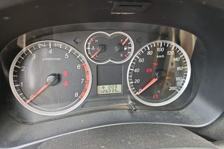Used Haval H5 Classic 2012 European-style Edition 2.0L Two-Wheel Drive Luxury Model Instrument Cluster