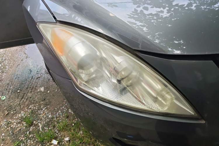 Used Haval H5 Classic 2012 European-style Edition 2.0L Two-Wheel Drive Luxury Model Right Front Headlight