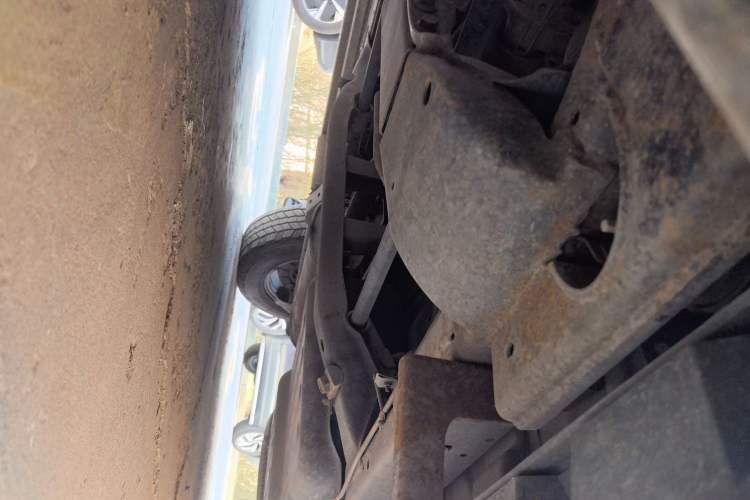 Used Haval H5 Classic 2012 European-style Edition 2.0L Two-Wheel Drive Luxury Model Chassis Front Left