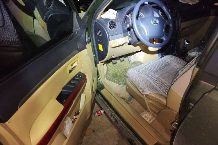Used Haval H5 Classic 2012 European-style Edition 2.4L Four-Wheel Drive Comfort Model Driver Seat