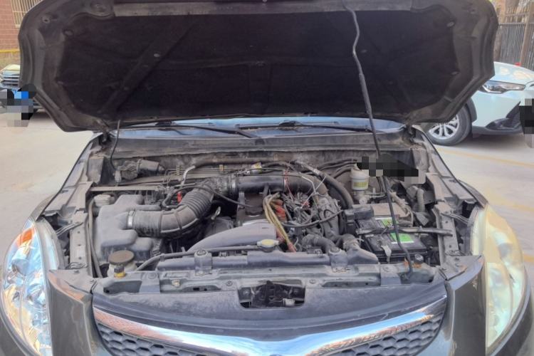 Used Haval H5 Classic 2012 European-style Edition 2.0L Two-Wheel Drive Luxury Model Engine Bay