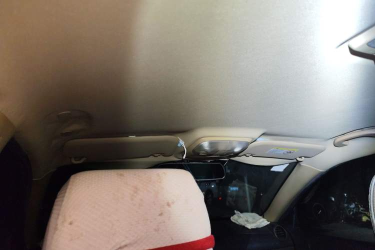 Used Haval H5 Classic 2012 European-style Edition 2.4L Four-Wheel Drive Comfort Model Headliner