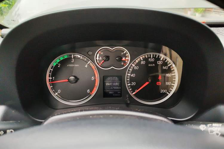 Used Haval H5 Classic 2012 European-style Version Green Quiet 2.0T Manual Two-Wheel Drive Comfort Model Instrument Cluster