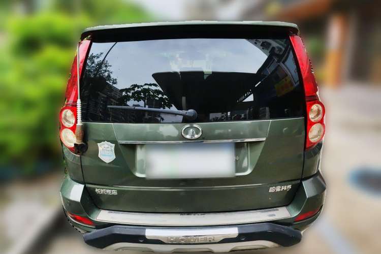 Used Haval H5 Classic 2012 European-style Version Green Quiet 2.0T Manual Two-Wheel Drive Comfort Model Rear