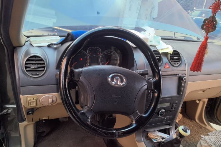 Used Haval H5 Classic 2012 European-style Edition 2.0L Two-Wheel Drive Luxury Model Steering Wheel