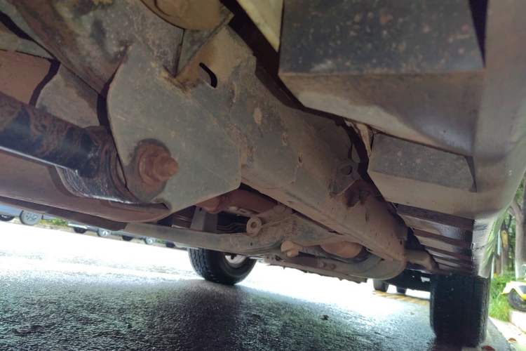 Used Haval H5 Classic 2012 European-style 2.0L Two-Wheel Drive Elite Model Chassis Rear Right