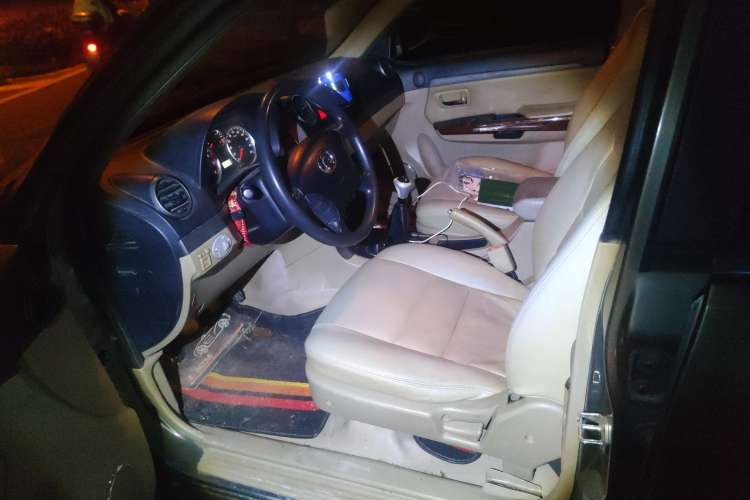 Used Haval H5 Classic 2012 European-style Edition 2.4L Four-Wheel Drive Comfort Model Driver Seat