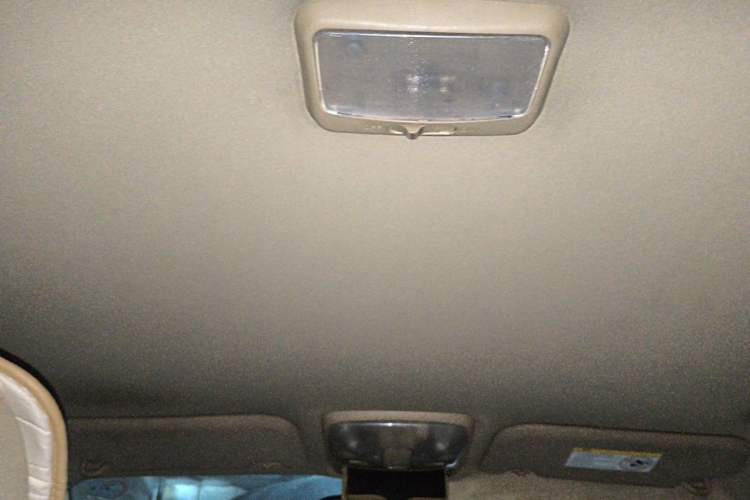 Used Haval H5 Classic 2012 European-style 2.0L Two-Wheel Drive Elite Model Headliner