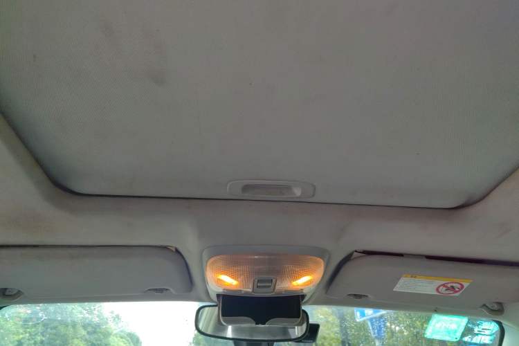 Used Haval H5 Classic 2012 European-style 2.0L Two-Wheel Drive Elite Model Headliner