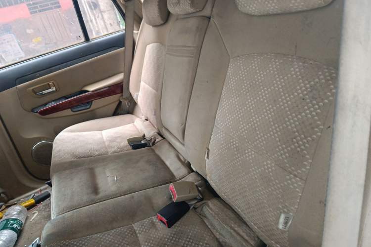 Used Haval H5 Classic 2012 European-style 2.0L Two-Wheel Drive Elite Model Left Rear Seat