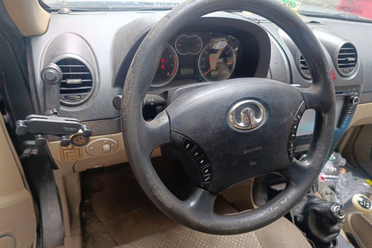 Used Haval H5 Classic 2012 European-style 2.0L Two-Wheel Drive Elite Model Steering Wheel
