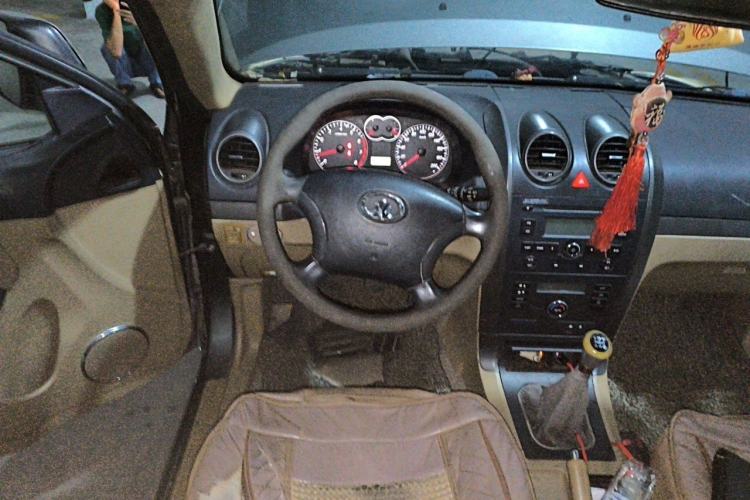 Used Haval H5 Classic 2012 European-style 2.0L Two-Wheel Drive Elite Model Steering Wheel