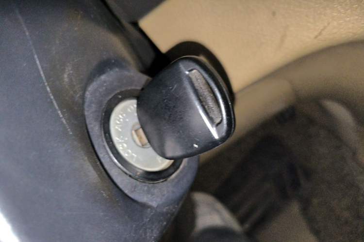 Used Haval H5 Classic 2012 European-style 2.0L Two-Wheel Drive Elite Model Vehicle Key