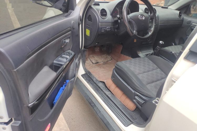 Used Haval H5 Classic 2012 European-style Edition 2.4L Four-Wheel Drive Comfort Model Driver Seat