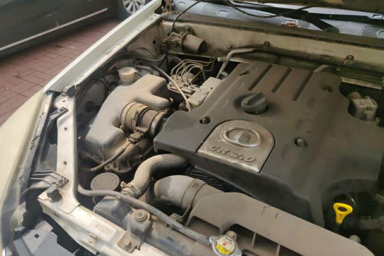Used Haval H5 Classic 2012 ZhiZun Edition Green & Quiet 2.0T Manual Two-Wheel Drive Comfortable Model Engine Bay Right