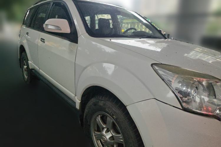 Used Haval H5 Classic 2012 ZhiZun Edition Green Silence 2.0T Automatic Two-Wheel Drive Comfortable Model Exterior 2
