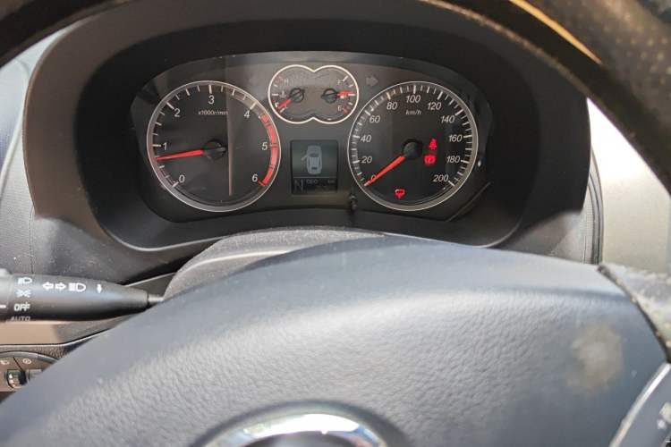 Used Haval H5 Classic 2012 ZhiZun Edition Green & Quiet 2.0T Automatic Two-Wheel Drive Luxury Model Instrument Cluster