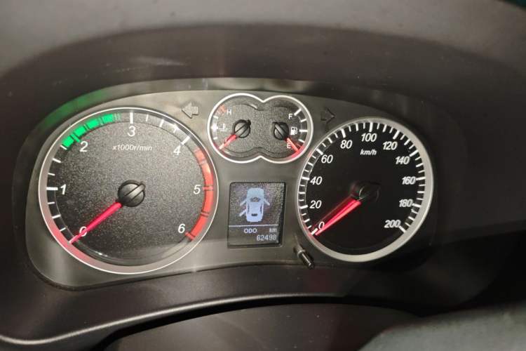 Used Haval H5 Classic 2012 ZhiZun Edition Green & Quiet 2.0T Manual Two-Wheel Drive Comfortable Model Instrument Cluster