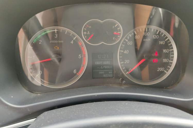 Used Haval H5 Classic 2012 ZhiZun Edition Green & Quiet 2.0T Manual Two-Wheel Drive Comfortable Model Instrument Cluster
