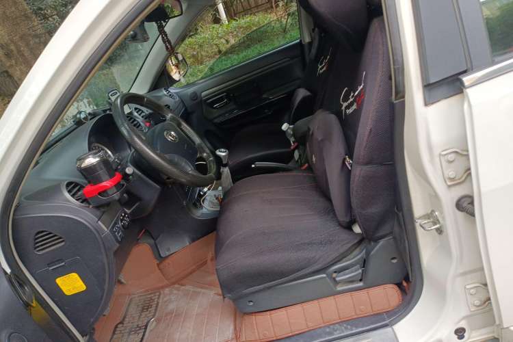 Used Haval H5 Classic 2012 European-style Edition 2.4L Four-Wheel Drive Comfort Model Left Front Seat