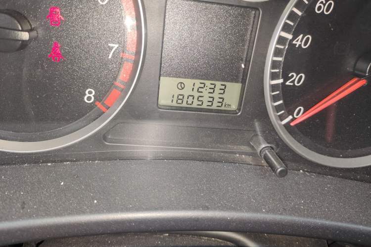 Used Haval H5 Classic 2012 European-style Edition 2.4L Four-Wheel Drive Comfort Model Odometer Close Up