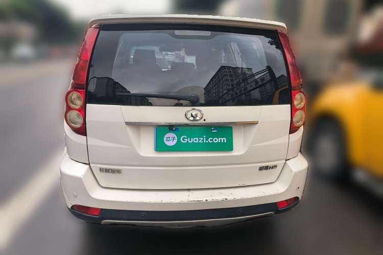 Used Haval H5 Classic 2012 ZhiZun Edition Green & Quiet 2.0T Manual Two-Wheel Drive Comfortable Model Rear