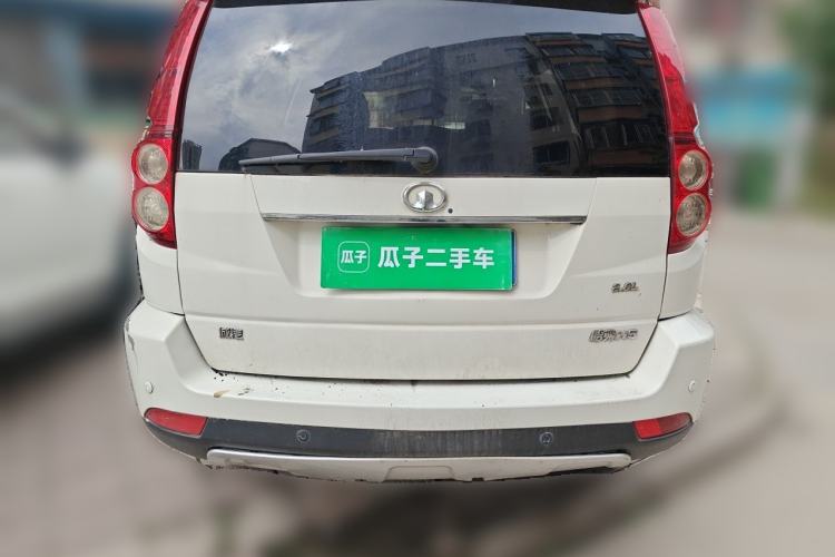 Used Haval H5 Classic 2012 Zhizun Edition 2.0L Two-Wheel Drive Navigation Model Rear