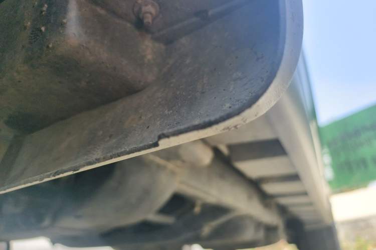 Used Haval H5 Classic 2013 ZhiZun Edition 2.0T Manual Two-Wheel Drive Elite Model Chassis Front Left