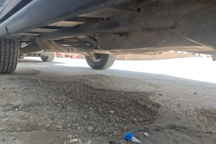 Used Haval H5 Classic 2013 Zhizun Edition 2.0T Manual 4x4 Elite Model Chassis Rear Left