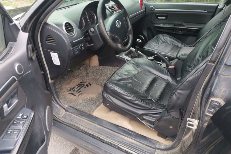 Used Haval H5 Classic 2013 ZhiZun Edition Green Silence 2.0T Manual 4x4 Progressive Model Driver Seat