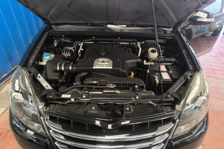 Used Haval H5 Classic 2013 ZhiZun Edition Green Silence 2.0T Manual 4x4 Progressive Model Engine Bay