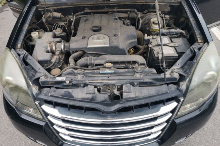 Used Haval H5 Classic 2013 ZhiZun Edition Green Silence 2.0T Manual 4x4 Progressive Model Engine Bay