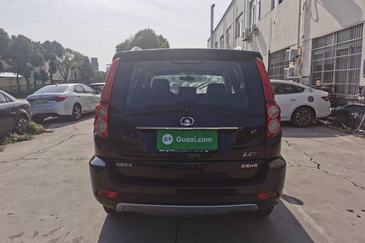 Used Haval H5 Classic 2013 Zhizun Edition 2.0T Manual Two-Wheel Drive Entry-Level Model Exterior 5
