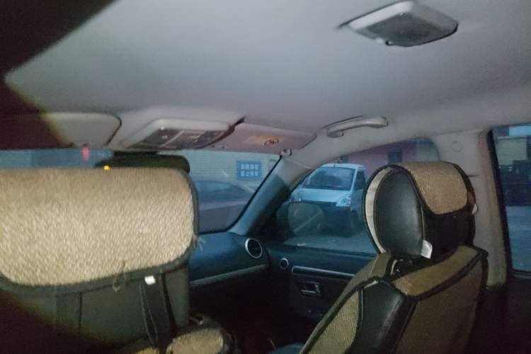Used Haval H5 Classic 2013 Zhizun Edition 2.0T Manual 4x4 Elite Model Headliner