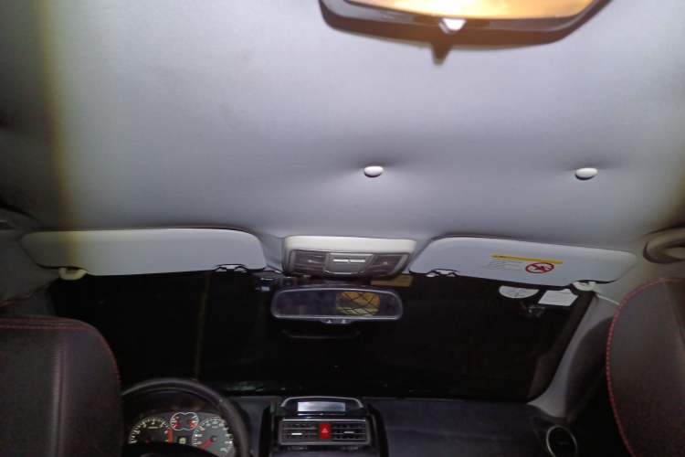 Used Haval H5 Classic 2013 Zhizun Edition 2.0T Manual 4x4 Elite Model Headliner