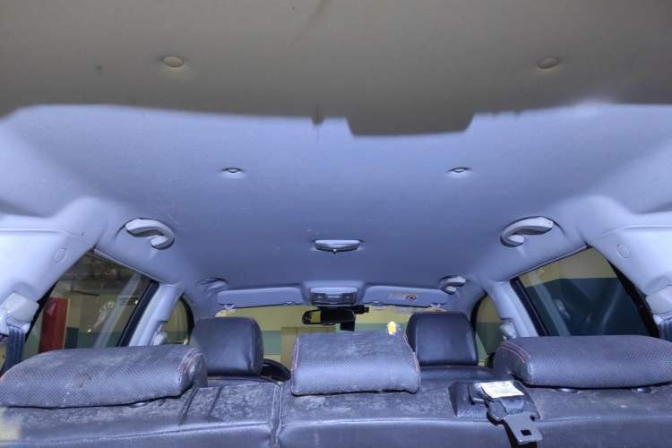 Used Haval H5 Classic 2013 Zhizun Edition 2.0T Manual 4x4 Elite Model Headliner