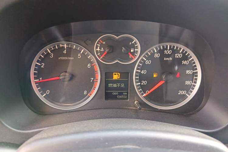 Used Haval H5 Classic 2013 Zhizun Edition 2.0T Manual Two-Wheel Drive Entry-Level Model Instrument Cluster