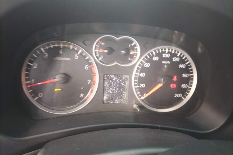 Used Haval H5 Classic 2013 Zhizun Edition 2.0T Manual Two-Wheel Drive Entry-Level Model Instrument Cluster
