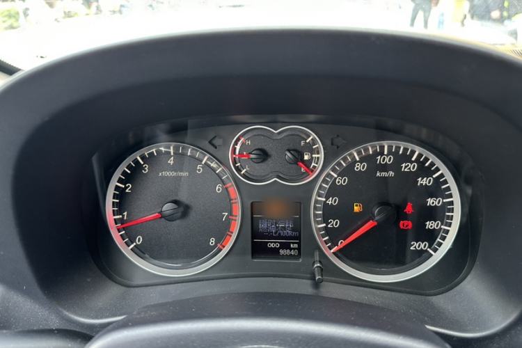 Used Haval H5 Classic 2013 Zhizun Edition 2.0T Manual 4x4 Prestige Model Interior 2