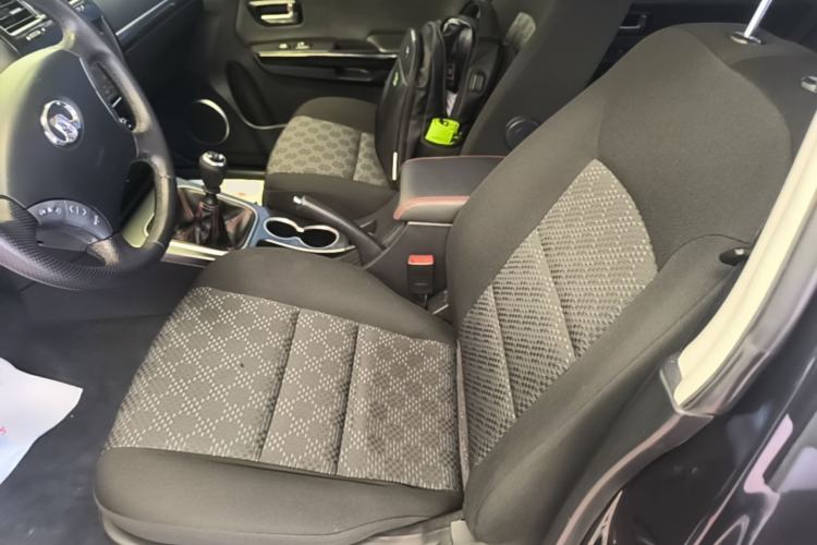 Used Haval H5 Classic 2013 ZhiZun Edition Green Silence 2.0T Manual 4x4 Progressive Model Left Front Seat