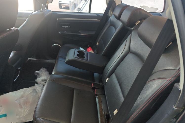 Used Haval H5 Classic 2013 Zhizun Edition 2.0T Manual 4x4 Elite Model Left Rear Seat