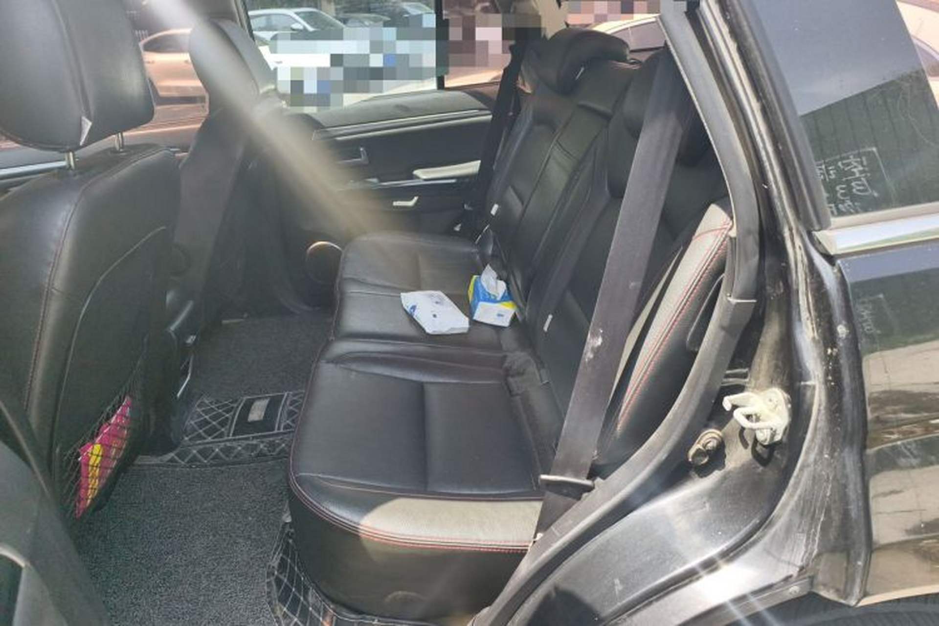 Used Haval H5 Classic 2013 ZhiZun Edition 2.0T Manual Two-Wheel Drive Elite Model Left Rear Seat