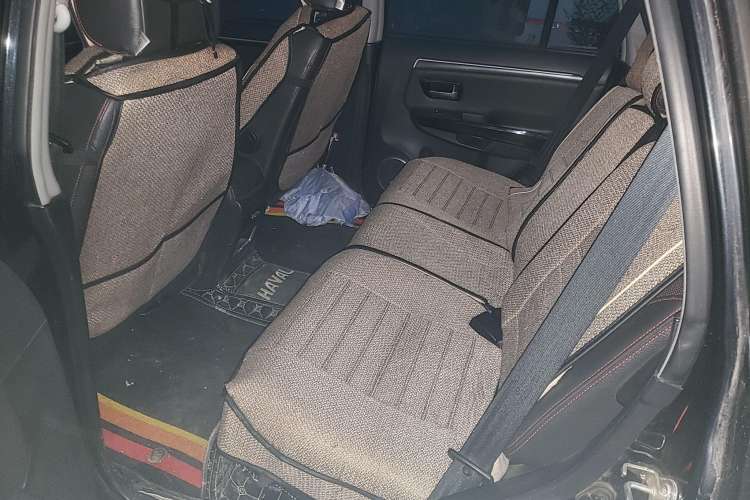 Used Haval H5 Classic 2013 Zhizun Edition 2.0T Manual 4x4 Elite Model Left Rear Seat