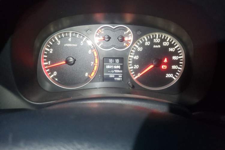 Used Haval H5 Classic 2013 Zhizun Edition 2.0T Manual 4x4 Elite Model Odometer Close Up