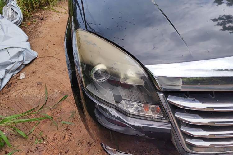Used Haval H5 Classic 2013 Zhizun Edition 2.0T Manual Two-Wheel Drive Entry-Level Model Right Front Headlight